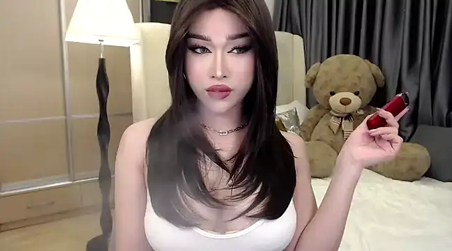 Snapshot of KeenMazikeen69 chatting on January 12, 10:43 pm KeenMazikeen69 online show from January 12, 10:43 pm