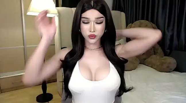 Snapshot of KeenMazikeen69 chatting on February 1, 5:28 am KeenMazikeen69 online show from February 1, 5:28 am