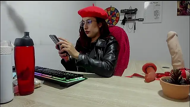 Scarlett Sen online show from March 18, 2:15 pm