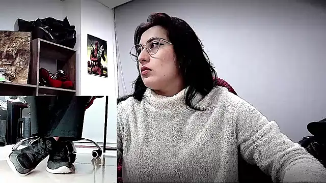 Scarlett Sen online show from February 26, 1:32 pm