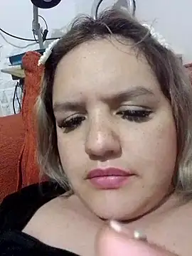 Snapshot of shaynarg chatting on September 16, 5:19 am shaynarg online show from September 16, 5:19 am