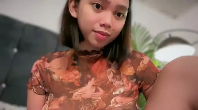 GenesisCastillano online show from March 13, 5:18 pm