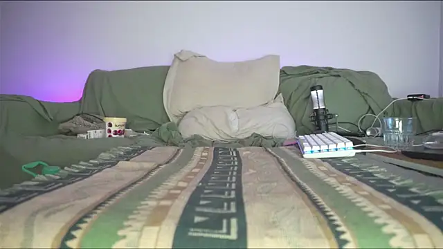 findomfeet online show from December 26, 2:55 am