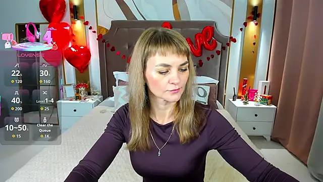 Snapshot of annasimonsj chatting on February 18, 1:01 am annasimonsj online show from February 18, 1:01 am