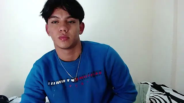 Apolo  lommelli online show from January 10, 10:47 pm