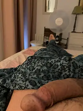 Snapshot of exhibcho chatting on July 18, 1:37 pm exhibcho online show from July 18, 1:37 pm