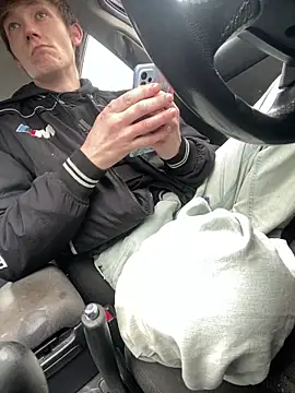 Snapshot of utoopia777 chatting on March 12, 1:40 pm utoopia777 online show from March 12, 1:40 pm