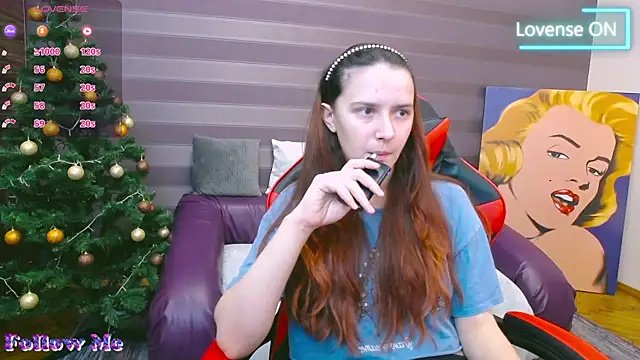 Snapshot of iris_nikhols chatting on December 23, 10:23 pm iris nikhols online show from December 23, 10:23 pm