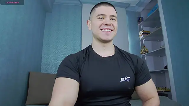 Snapshot of Arilas_ chatting on February 9, 7:27 am Arilas  online show from February 9, 7:27 am