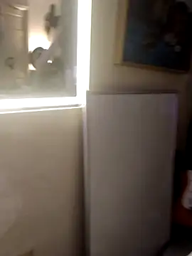 Snapshot of zack111g chatting on January 12, 12:44 pm zack111g online show from January 12, 12:44 pm