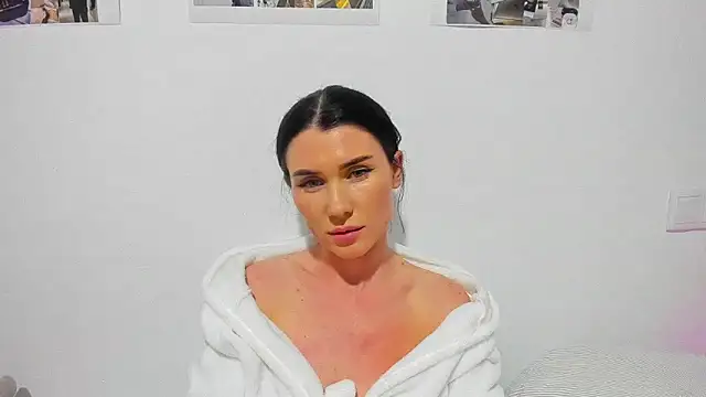 Snapshot of Cameron_diazz chatting on February 22, 9:24 pm Cameron diazz online show from February 22, 9:24 pm