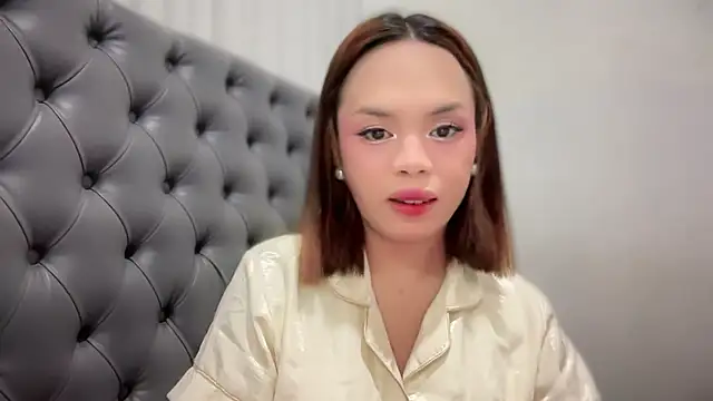 SweetCheska19 online show from December 16, 8:08 am