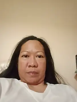 Snapshot of Sweet_Lady30 chatting on August 2, 8:18 pm Sweet Lady30 online show from August 2, 8:18 pm