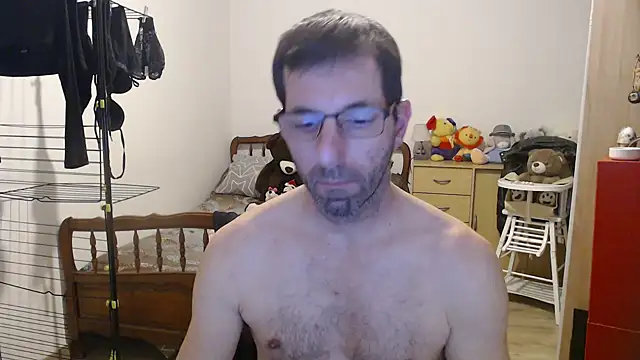 Snapshot of steph19x5 chatting on February 5, 5:17 pm steph19x5 online show from February 5, 5:17 pm