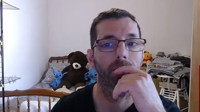 Snapshot of steph19x5 chatting on March 8, 9:57 am steph19x5 online show from March 8, 9:57 am