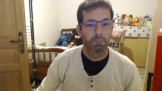 Snapshot of steph19x5 chatting on June 24, 11:31 am steph19x5 online show from June 24, 11:31 am