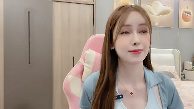 ANNA102 online show from January 20, 3:50 pm