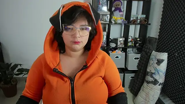 aika-dreams online show from March 3, 12:05 pm