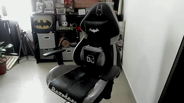 aika-dreams online show from March 6, 1:51 pm