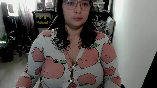Snapshot of aika-dreams chatting on April 24, 2:08 pm aika-dreams online show from April 24, 2:08 pm