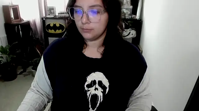 Snapshot of aika-dreams chatting on April 29, 2:43 pm aika-dreams online show from April 29, 2:43 pm