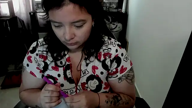 Snapshot of aika-dreams chatting on May 24, 1:05 pm aika-dreams online show from May 24, 1:05 pm