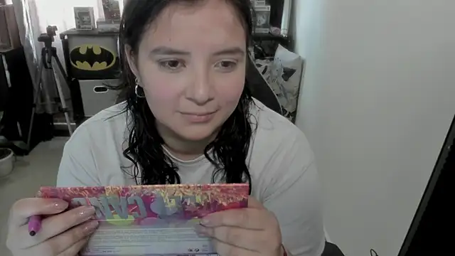 aika-dreams online show from July 6, 1:41 pm