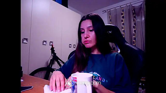 GodlyTheia online show from February 11, 8:31 pm