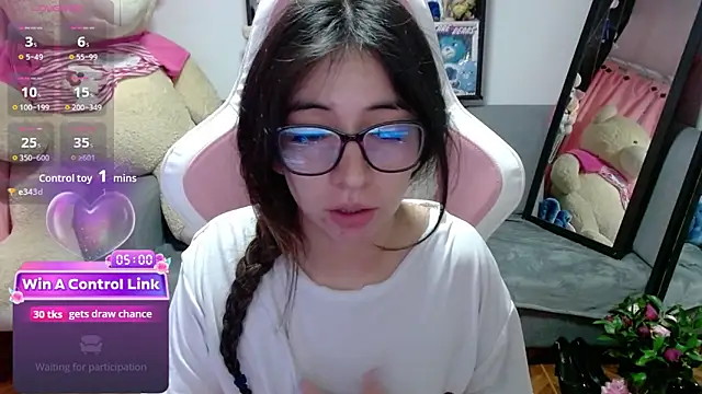 Maggie Fox3 online show from March 6, 1:24 am