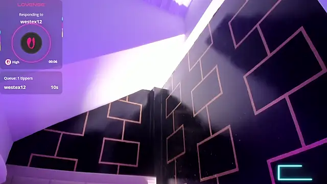 VictoriaVX online show from April 13, 3:34 am