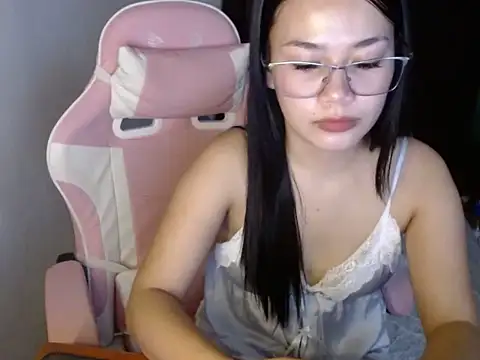 Snapshot of SassyRhonnaxxx chatting on October 26, 3:51 pm SassyRhonnaxxx online show from October 26, 3:51 pm