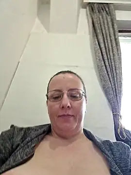 Snapshot of Goodass7 chatting on May 16, 7:49 am Goodass7 online show from May 16, 7:49 am