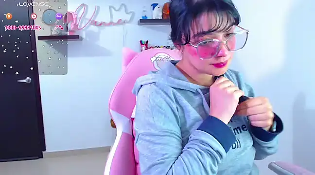 Vannessa  Shy online show from February 21, 11:10 pm