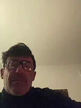 Snapshot of maxximere chatting on March 30, 10:55 pm maxximere online show from March 30, 10:55 pm