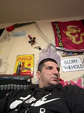 Snapshot of ilievmt84 chatting on March 14, 3:50 pm ilievmt84 online show from March 14, 3:50 pm