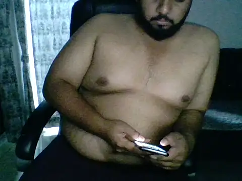 Wildguycums online show from May 16, 5:23 pm