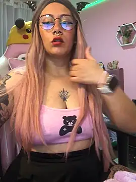 Luna Paris  online show from January 4, 1:21 am