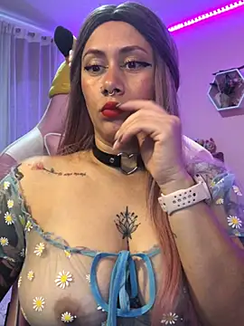 Luna Paris  online show from March 4, 1:49 pm