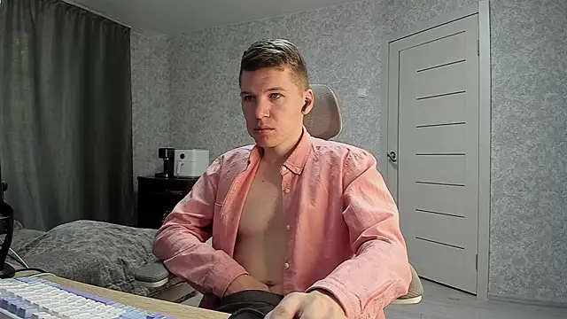 Snapshot of Bananas_dick chatting on May 5, 5:59 am Bananas dick online show from May 5, 5:59 am