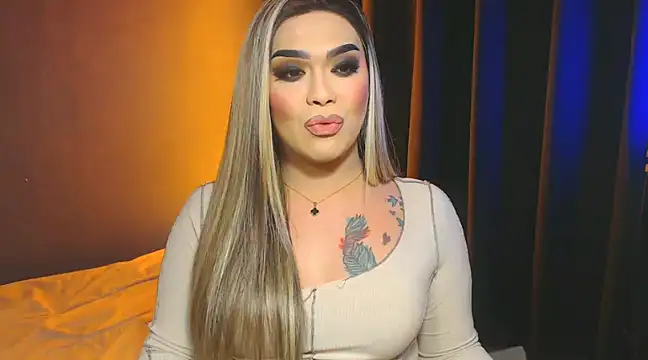 Snapshot of VictoriaEliz chatting on January 15, 8:37 pm VictoriaEliz online show from January 15, 8:37 pm