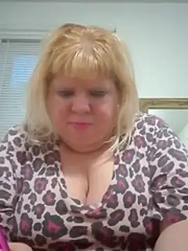 JemJensen30 online show from May 31, 1:25 am