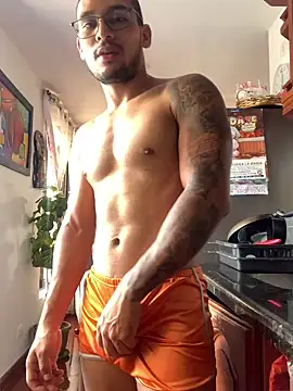 Snapshot of dvg2402 chatting on December 4, 5:33 pm dvg2402 online show from December 4, 5:33 pm