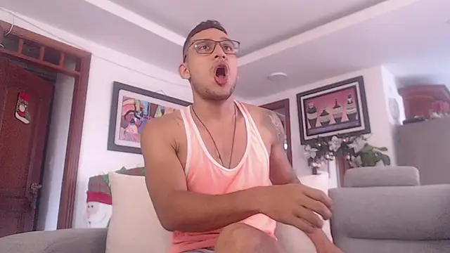 Snapshot of dvg2402 chatting on January 4, 4:43 pm dvg2402 online show from January 4, 4:43 pm