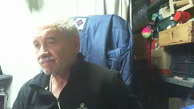Snapshot of nonnomaturobisex chatting on May 2, 2:11 pm nonnomaturobisex online show from May 2, 2:11 pm