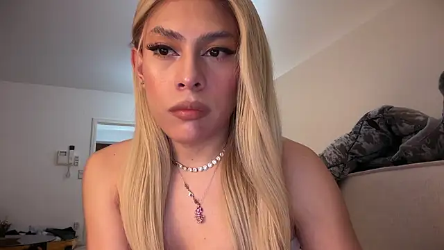 saray doll online show from February 28, 5:58 pm