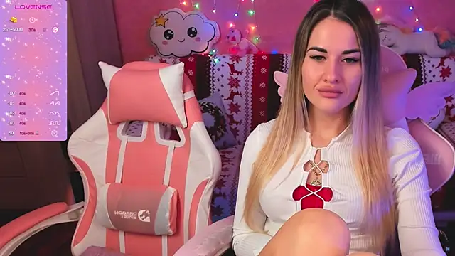 ivannatompsonnn online show from February 8, 6:12 am