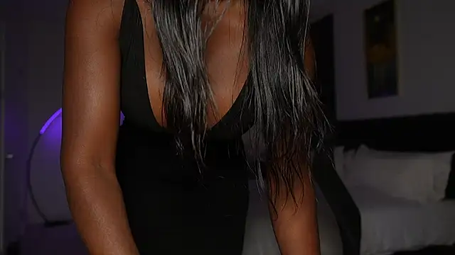 Snapshot of -------Miss-K------- chatting on May 10, 2:55 pm -------Miss-K------- online show from May 10, 2:55 pm