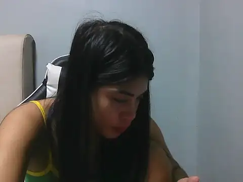 Snapshot of Miss_unknown chatting on September 9, 1:38 am Miss unknown online show from September 9, 1:38 am