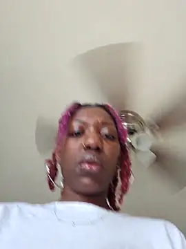 oliviaprettypussy online show from April 12, 9:31 pm