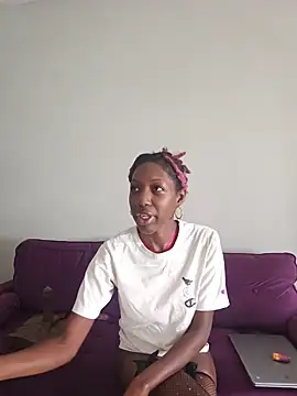 Snapshot of oliviaprettypussy chatting on May 20, 2:34 pm oliviaprettypussy online show from May 20, 2:34 pm